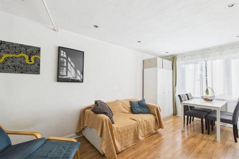 1 bedroom apartment for sale, Dudley Place, Stanwell, Staines-upon-Thames, Surrey, TW19