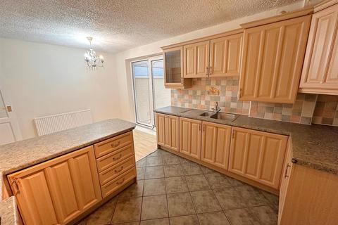 undefined, Larch Road, Kingswinford