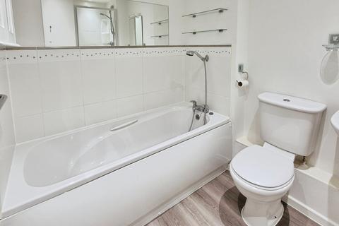 2 bedroom apartment for sale, Selwyn Road, Burntwood, WS7 9QW