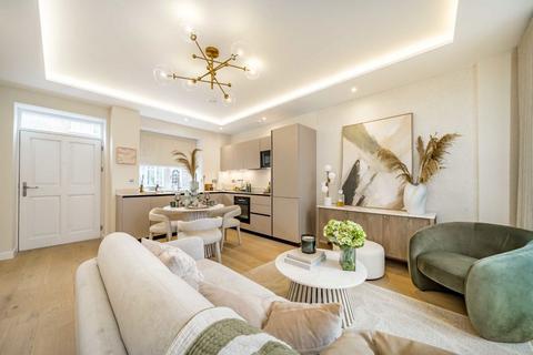Warwick Road, LONDON W5