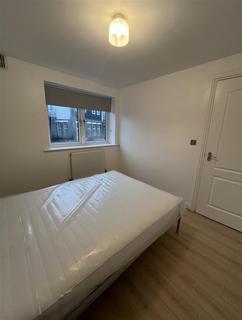 1 bedroom property to rent, Campbell Road, London E3