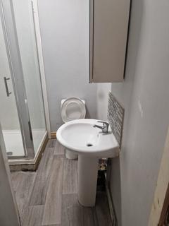 3 bedroom terraced house to rent, salford M6