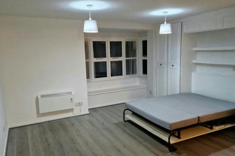 1 bedroom flat for sale, Kingsdale Court, Swanscombe, DA10