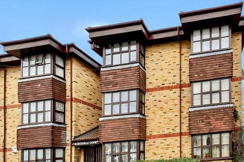 1 bedroom flat for sale, Kingsdale Court, Swanscombe, DA10