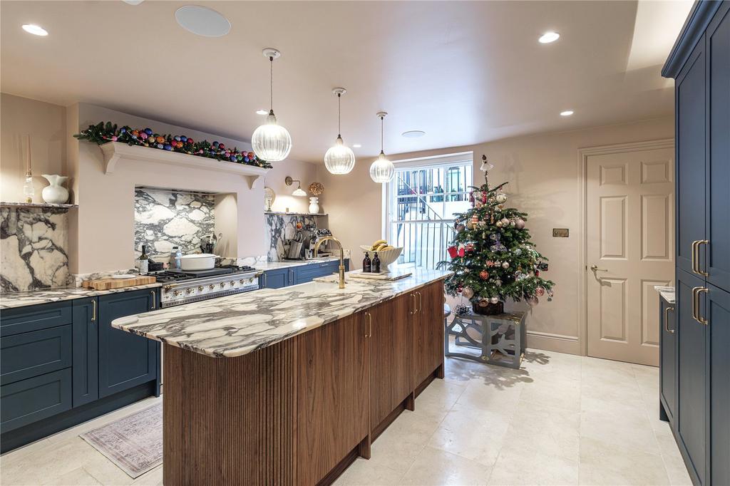 Picture No. 12