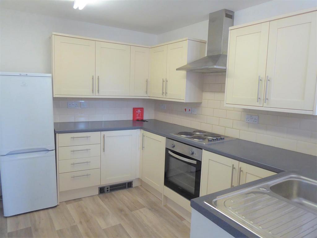 Kitchen 1.JPG
