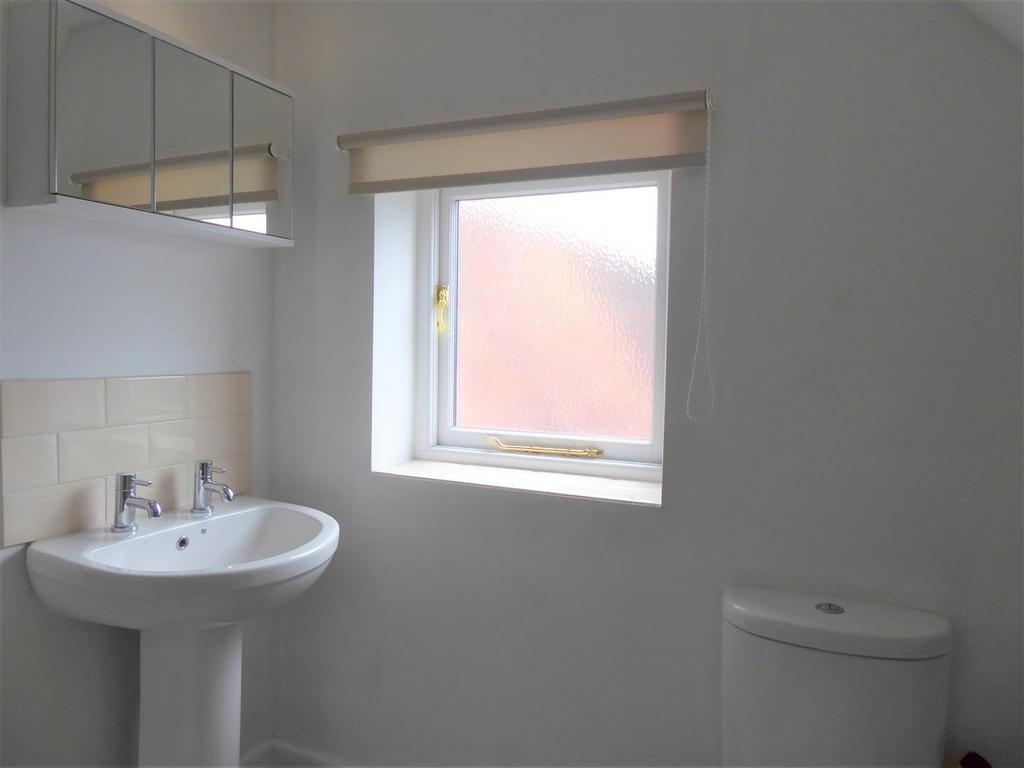 Shower room ..JPG