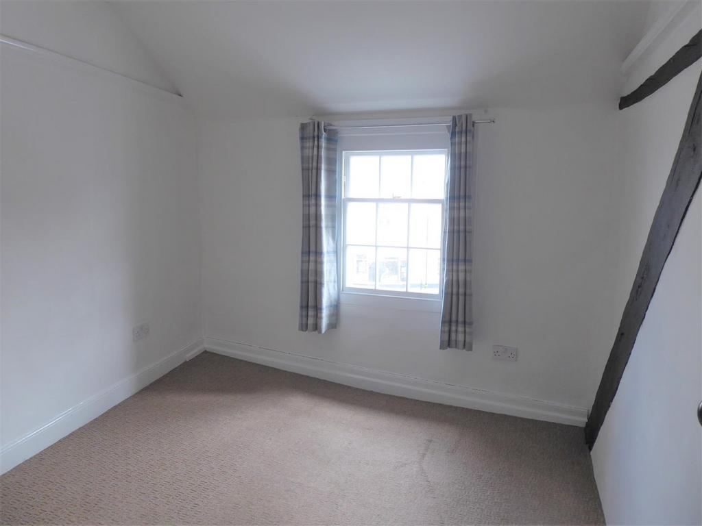 Bedroom 2.JPG