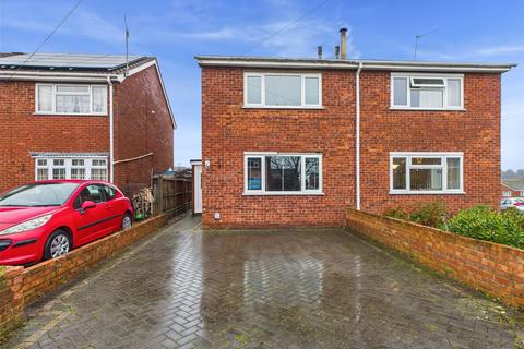 3 bedroom semi-detached house for sale, Oriel Close, Worcester, Worcestershire, WR4