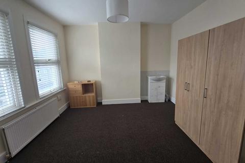 undefined, Croydon CR0