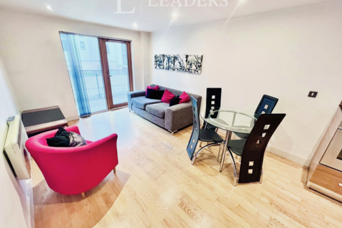 2 bedroom flat to rent, Mackenzie House, Chadwick Street, LS10