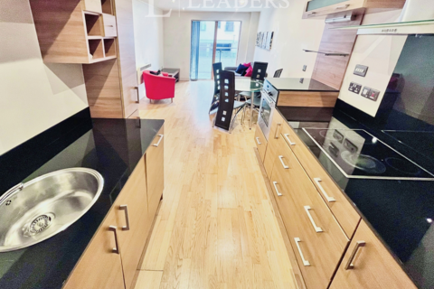 2 bedroom flat to rent, Mackenzie House, Chadwick Street, LS10