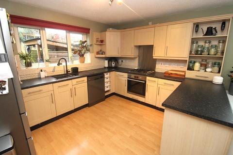 5 bedroom detached house for sale, Parkland View, Lundwood, Barnsley