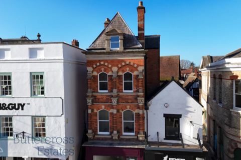 undefined, Market Place, Newark, NG24 1DU
