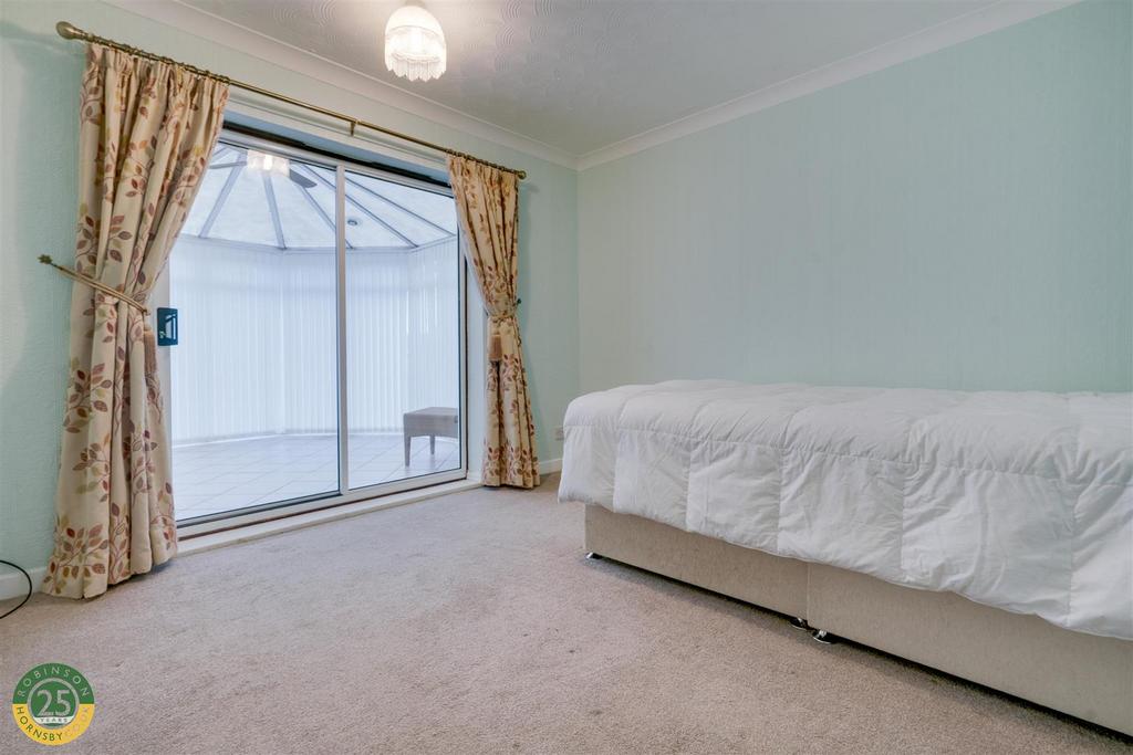 Bedroom 2- 1.jpg