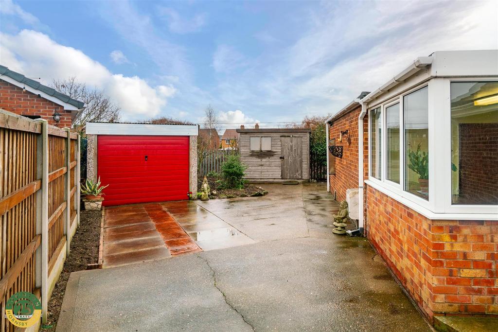 Driveway 1.jpg