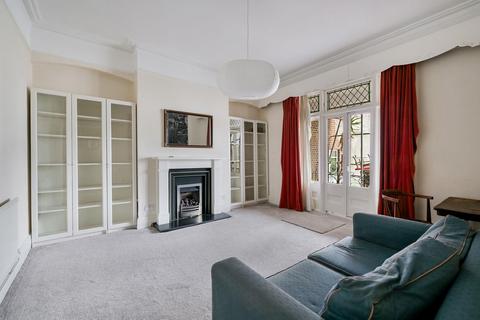 3 bedroom flat to rent, Lissenden Gardens, London, NW5