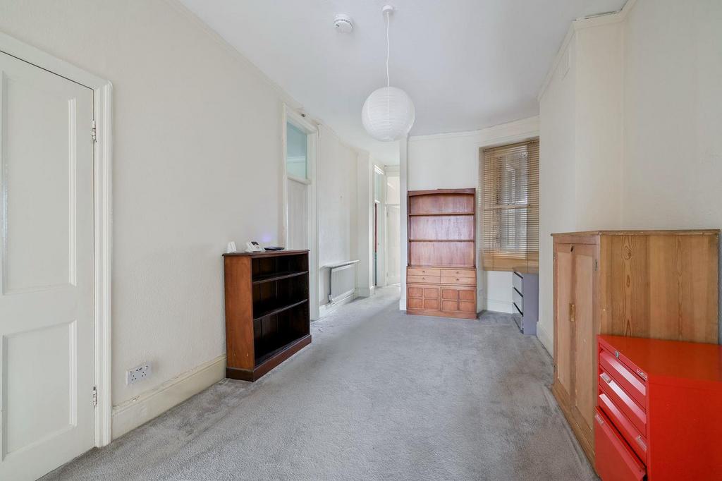 Entrance hall / dining room