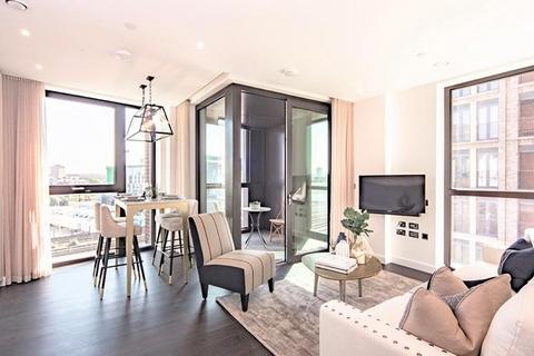 2 bedroom property to rent, Charles Clowes Walk, London SW11