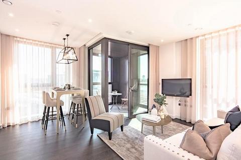 2 bedroom property to rent, Charles Clowes Walk, London SW11