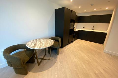 1 bedroom apartment to rent, Trinity Way, Manchester, M3
