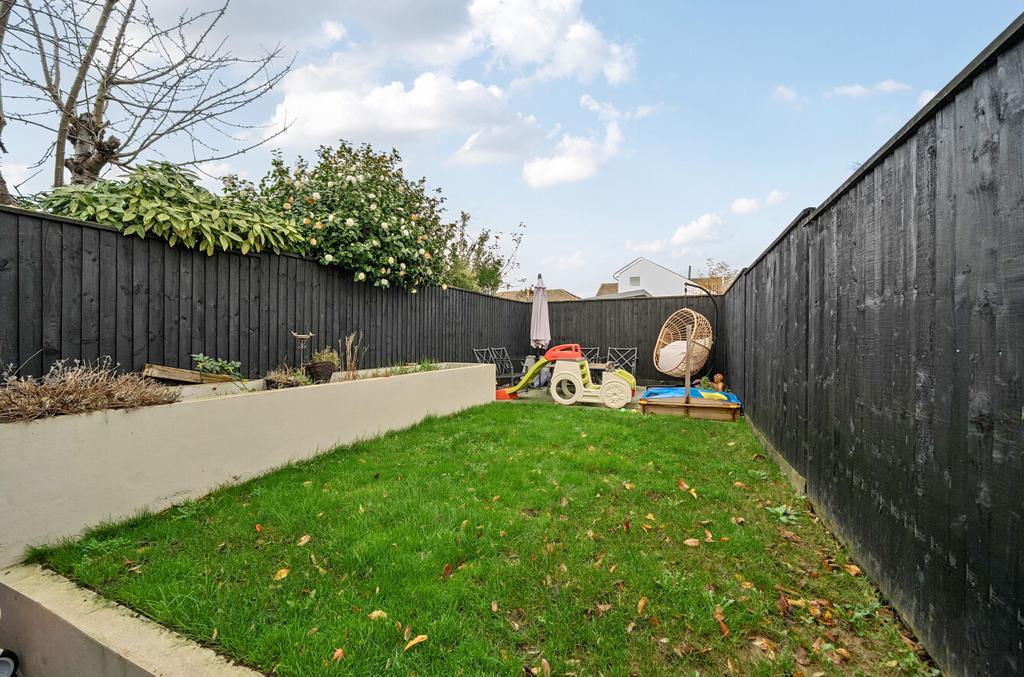 1389367-12-693ade...