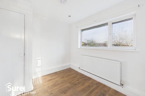 3 bedroom end of terrace house to rent, Raybarn Road, Hemel Hempstead, Hertfordshire, HP1 3LX