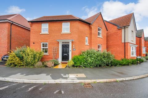 Lincoln Drive, Houlton, Rugby, CV23