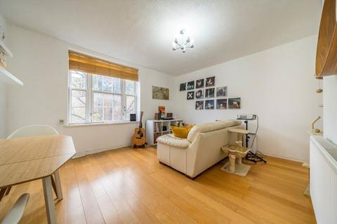 2 bedroom flat to rent, Leighton Road, London NW5