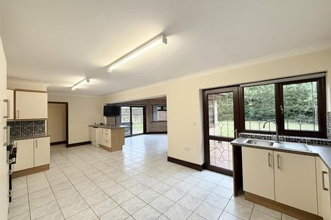 5 bedroom house to rent, Bernards Close, Bury St. Edmunds IP28