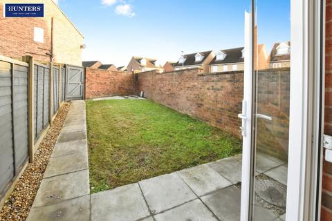 2 bedroom semi-detached house to rent, Temple Road, Scunthorpe