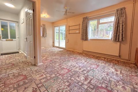 2 bedroom semi-detached bungalow for sale, Redhoods Way West, Letchworth Garden City, SG6