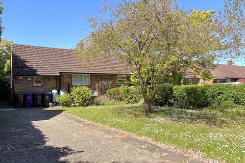 2 bedroom semi-detached bungalow for sale, Redhoods Way West, Letchworth Garden City, SG6