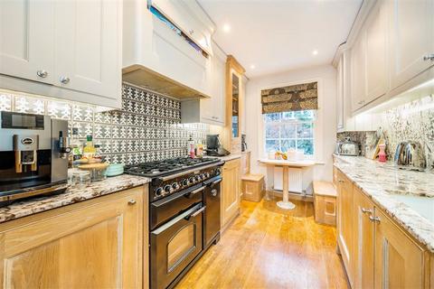 2 bedroom flat for sale, Alderney Street, London SW1V