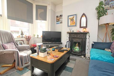 2 bedroom terraced house for sale, Dursley Road, Eastbourne, BN22 8DJ