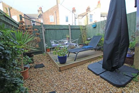2 bedroom terraced house for sale, Dursley Road, Eastbourne, BN22 8DJ