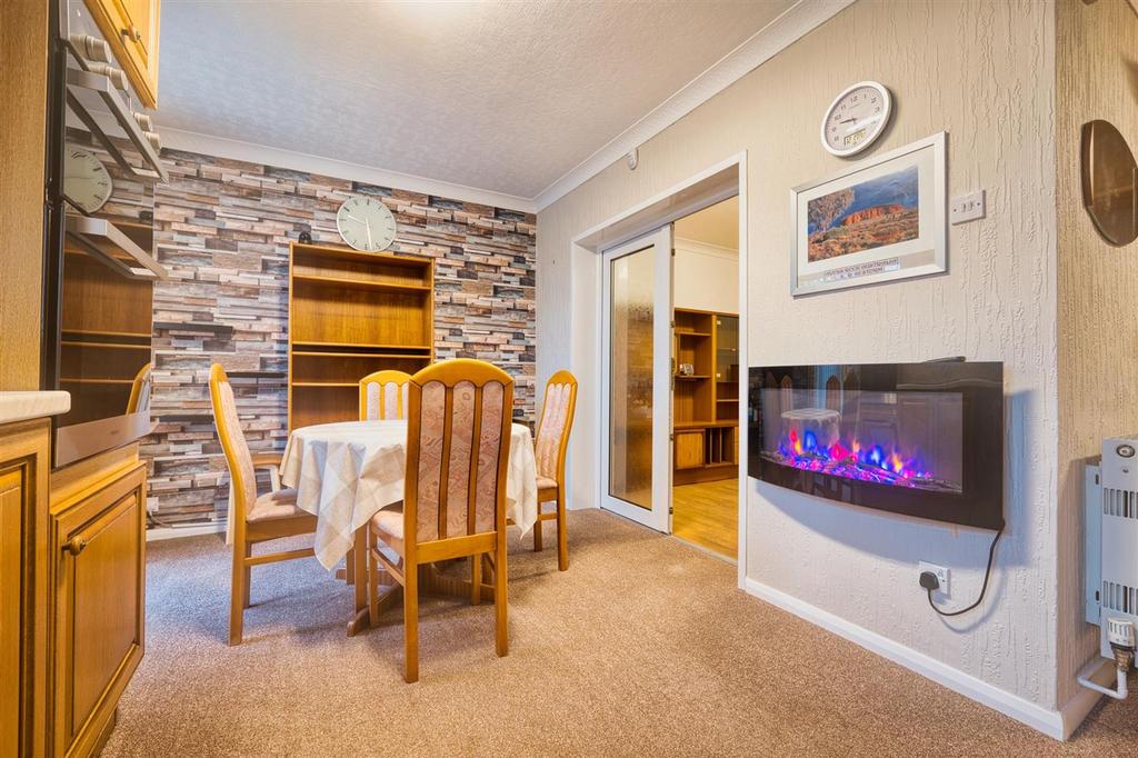 Kitchen / Diner