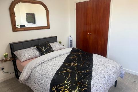undefined, Weydon Lane, Farnham, Surrey, GU9