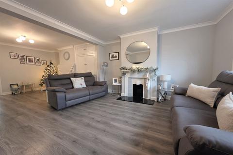2 bedroom semi-detached house for sale, Hay Lane North, Braintree, CM7
