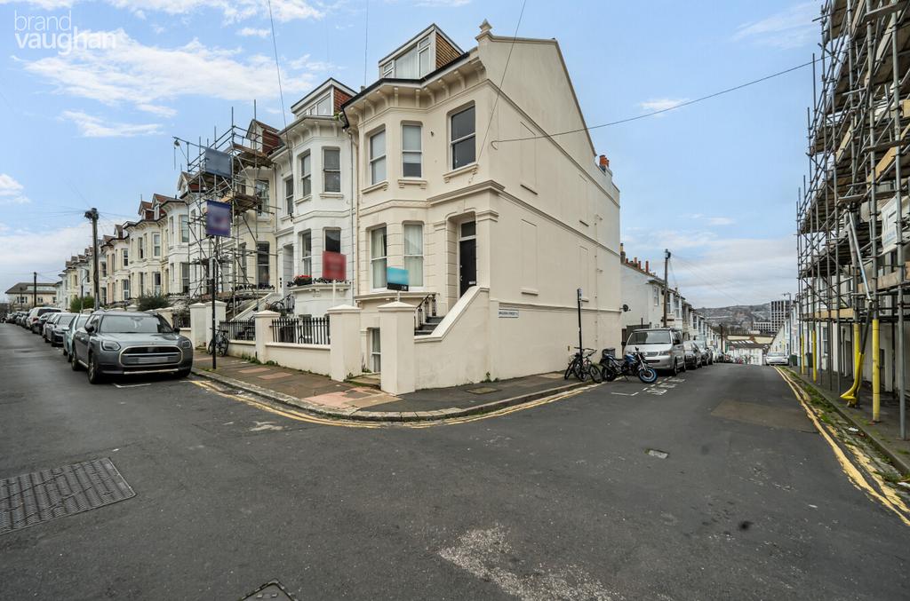 02c0c0a7-7512-465...