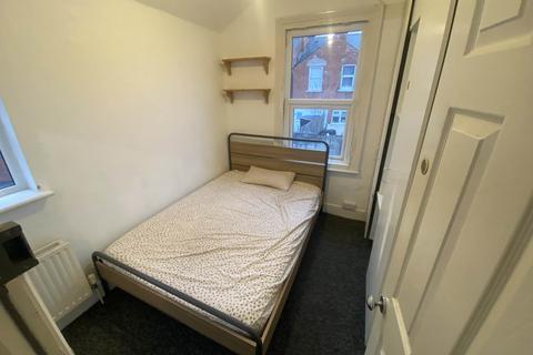 undefined, Belmont Road, Reading