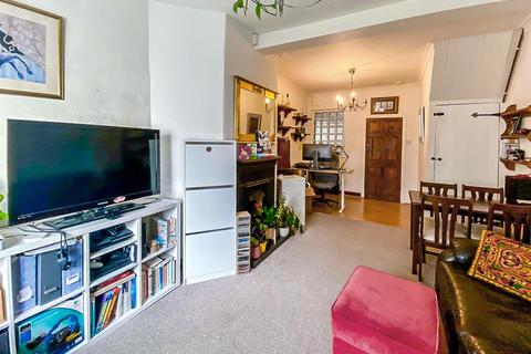 2 bedroom end of terrace house for sale, Shakleton Road, Earlsdon, Coventry *Vacant Possession*