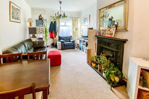 2 bedroom end of terrace house for sale, Shakleton Road, Earlsdon, Coventry *Vacant Possession*