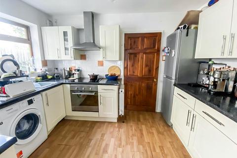 2 bedroom end of terrace house for sale, Shakleton Road, Earlsdon, Coventry *Vacant Possession*