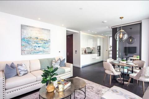 2 bedroom property to rent, Charles Clowes Walk, London SW11