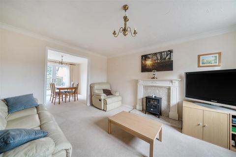 undefined, Chestnut Drive, Bulkington, Devizes