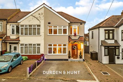 4 bedroom semi-detached house for sale, Faircross Avenue, Collier Row, RM5