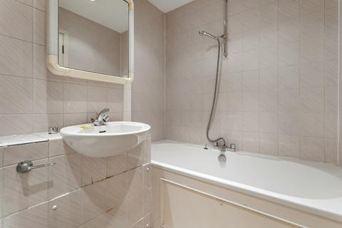 2 bedroom flat for sale, Gladstone Court  Regency Street, London, SW1P 4AL
