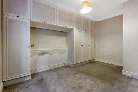 2 bedroom flat for sale, Gladstone Court  Regency Street, London, SW1P 4AL