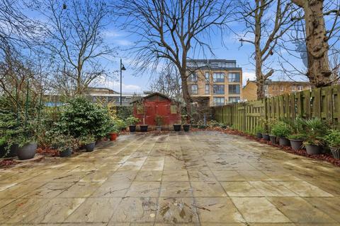 2 bedroom flat for sale, Barford House, E3
